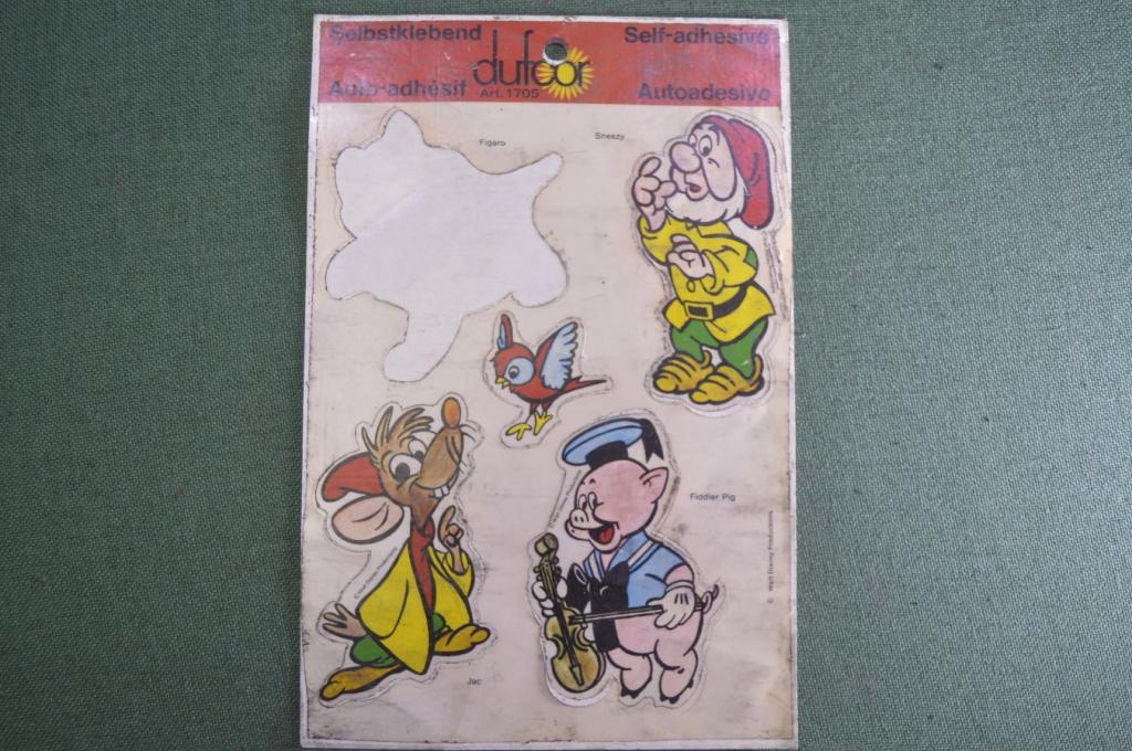 Наклейки, персонажи Уолт Дисней. Walt Disney Productions. Четыре из пяти.