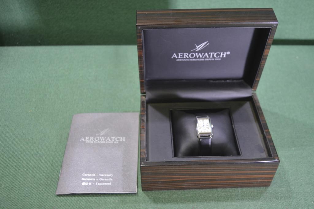 Часы женские наручные кварцевые "Aerowatch". Коробка, документы. Швейцария.