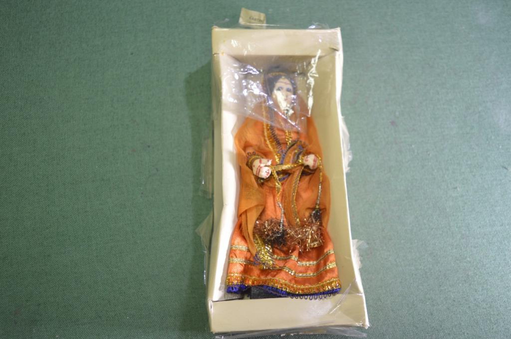 Кукла интерьерная "Невеста в национальном костюме". Оригинальная коробка. Индия периода СССР.