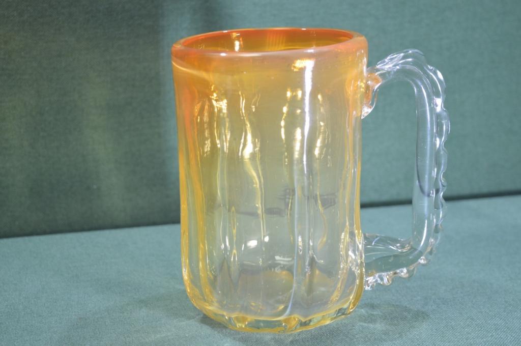 Кружка пивная. 1 литр. Цветное стекло. Гутная техника. Чехословакия периода СССР.