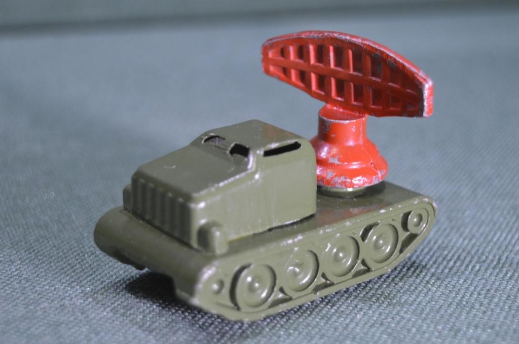 Игрушка военная техника "Локатор Радарная установка". Серп и Молот. СиМ. Саратов. СССР.