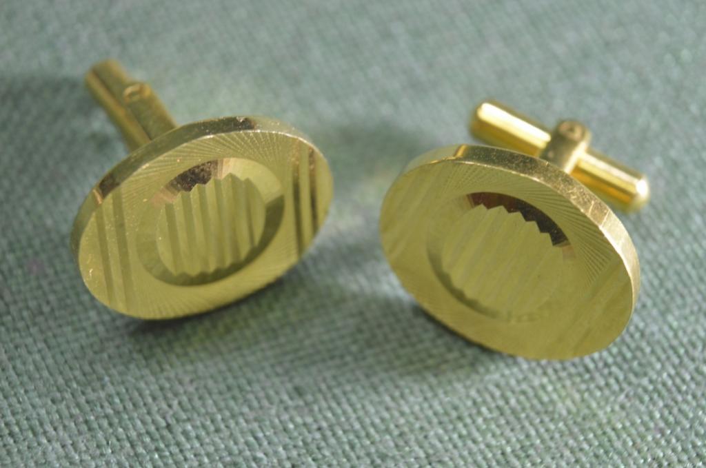 Запонки для рубашки. Овальные. Мужской аксессуар.