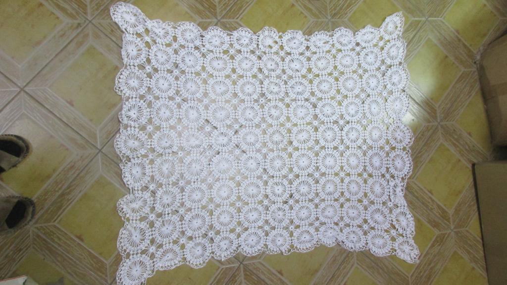 СКАТЕРТЬ КРУЖЕВНАЯ. СТАРИННАЯ.   110*88 СМ