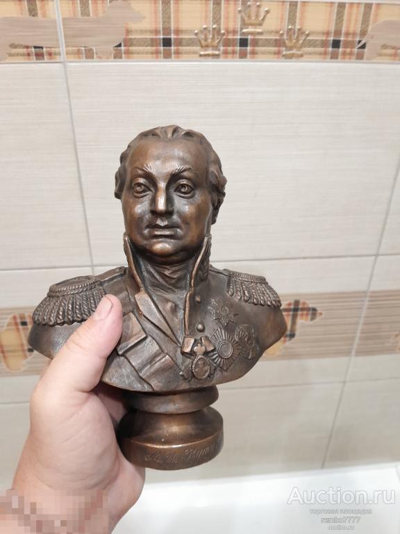 кутузов .бюст.бронза. 21см.лидер. 60 е гг.полководец .воин