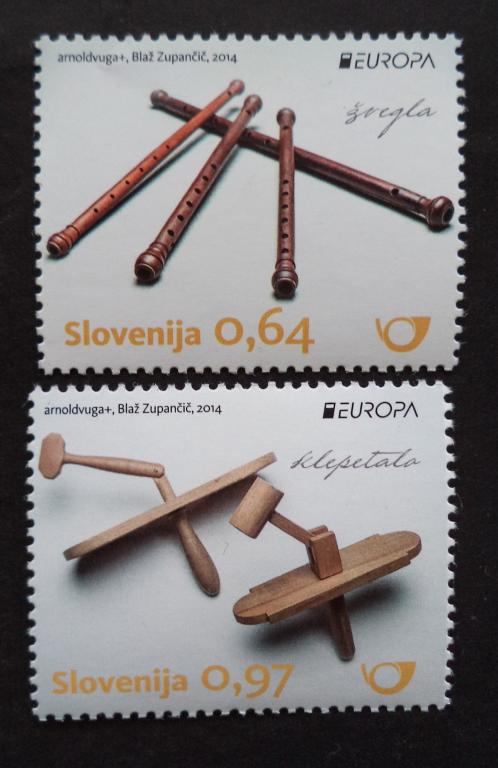 Словения  2014 г. Европа . Музыкальные инструменты **   Л.2