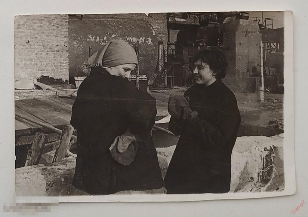 Фотография девушки, рабочие работницы, завод фабрика производство #131