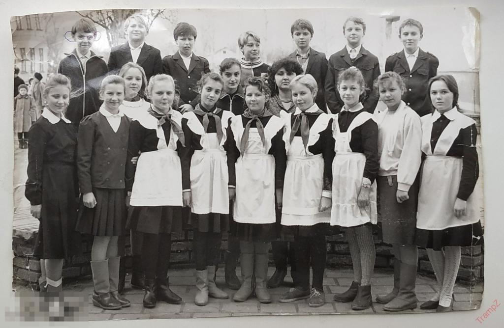 Фотография школа дети ученики школьники пионеры школьное платье #112