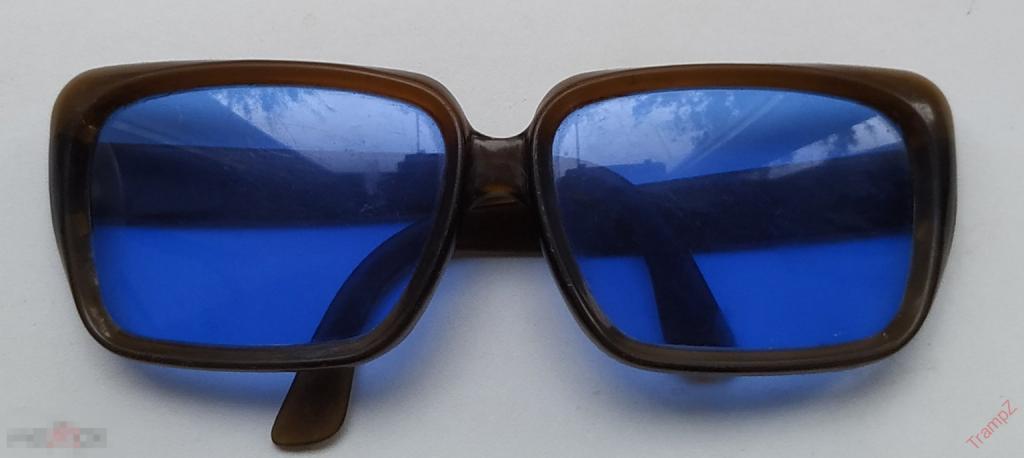 Очки солнцезащитные винтаж СССР (пластиковые стекла) #К