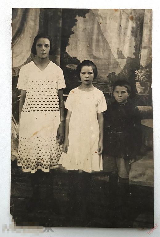 Фотография девушка девочки в платьях, мода одежда прическа 1930-е #128*