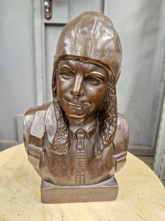 Гагарин в шлеме 415 Бюст (большой) Бронза