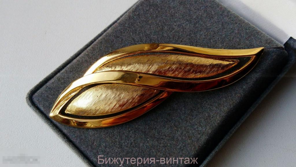 3656/10 брошь Лист ART золочение винтаж бижутерия США 1970