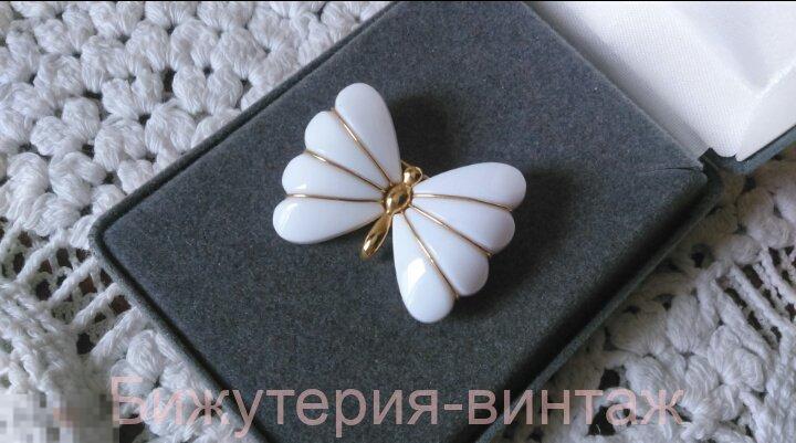 3403/4 брошь Белый мотылек бабочка TRIFARI бижутерия винтаж США