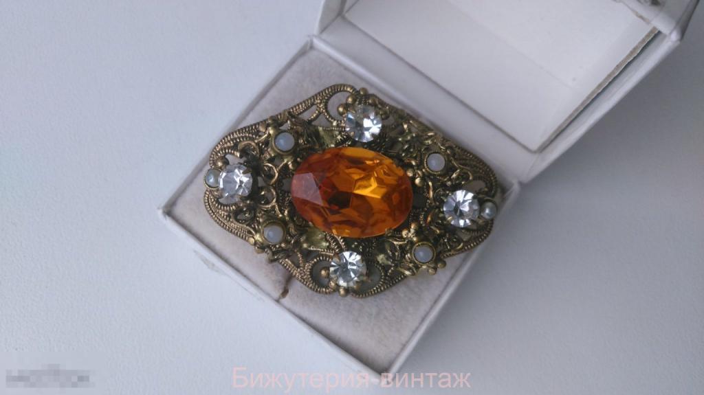 0159 брошь кристаллы  металл  бижутерия винтаж Чехословакия 1950