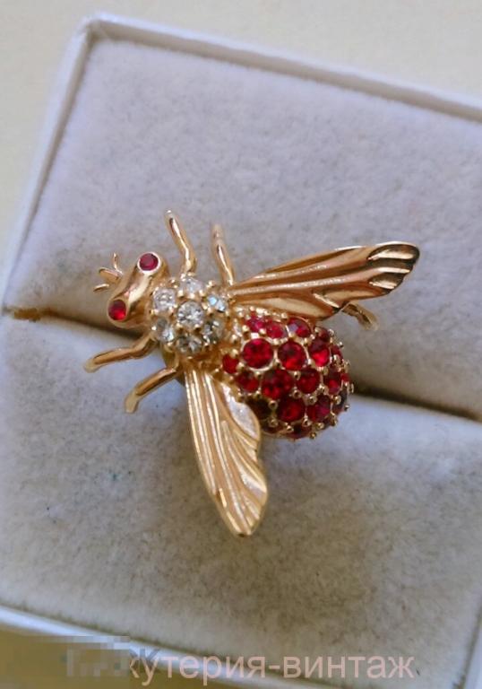 2068/1 Редкая брошь Рубиновая муха кристаллы позолота бижутерия винтаж США