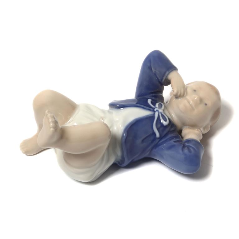 Фарфоровая фигура "Ребёнок". Royal Copenhagen