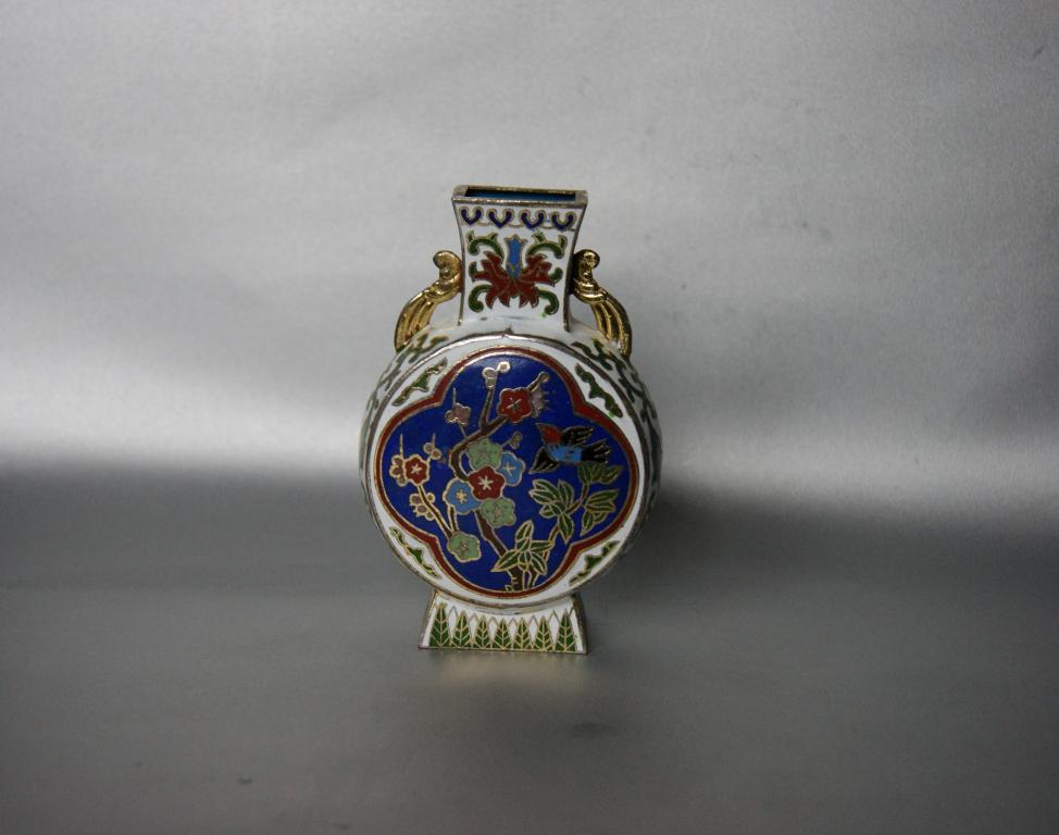 ваза Клуазоне. Китай . 50е г. Перегородчатая эмаль 11 см