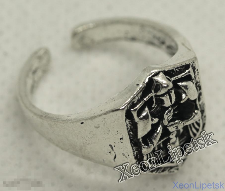 Кольцо Рыцарь в шлеме Тамплиер с мечом Перстень Регулируемый размер Копия