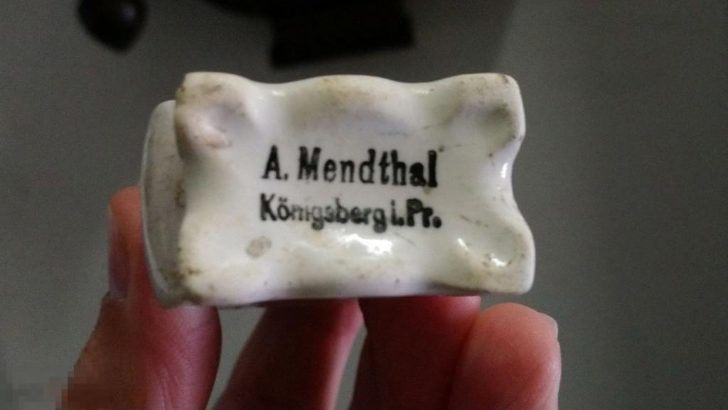 A. Mendthal Konigsberg мельница старинная бутылочка фаянс кобальт Германия 1900