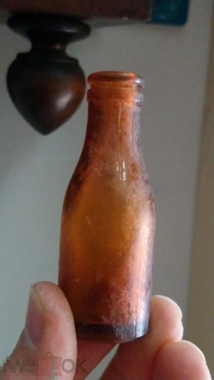 Старинная винная бутылочка коричневое стекло Германия 1920