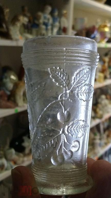 90мл Старинный стакан черешня стаканчик стекло Германия 1920