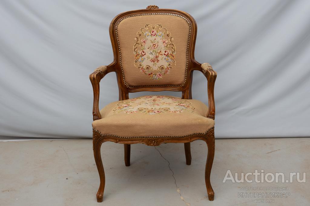 Открытое французское кресло в стиле рококо 13АС017