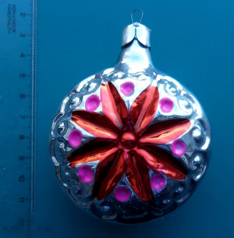 СНЕЖИНКА оригинальная -- РРК55 ---  старая елочная игрушка