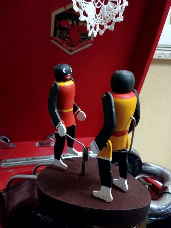 Граммофонная игрушка "Боксеры" — покупайте на Auction.ru по выгодной ...