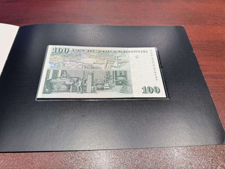 Швеция, 2005 год, 100 крон, в буклете, UNC