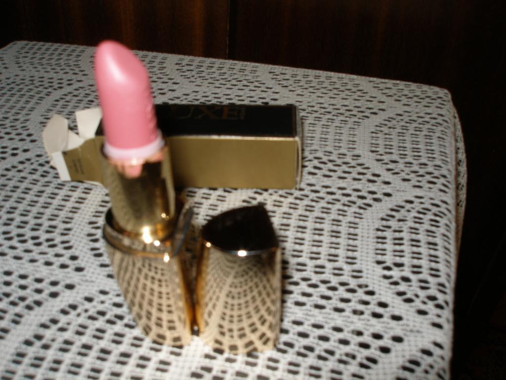 Губная помада LUXE. Pink Satin.Z230519. Avon.