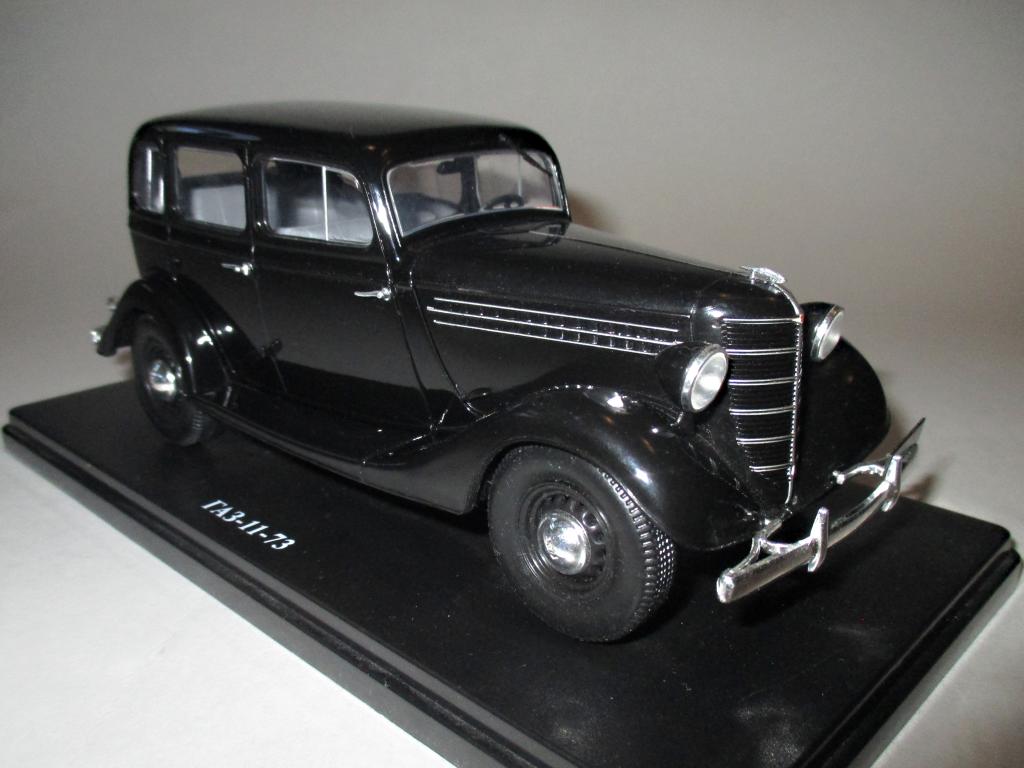 1-24 модель авто ГАЗ 11-73 (Легендарные Автомобили). Ашет - Hachette