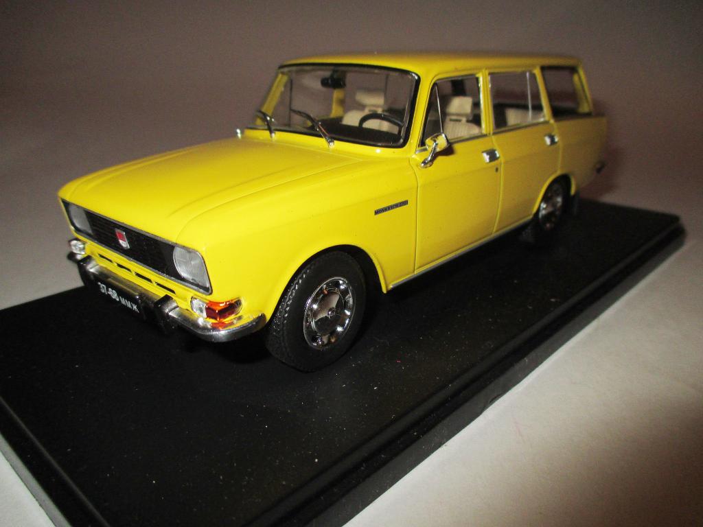 1-24 модель авто Москвич-2137 (Легендарные Автомобили). Ашет - Hachette