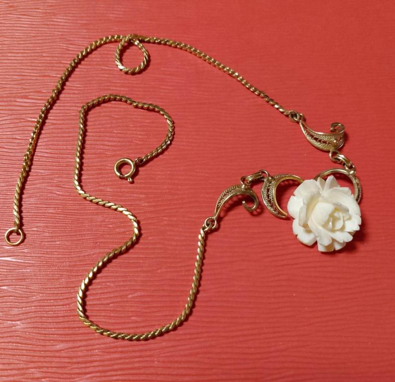 Колье цепочка Van Dell с клеймом. Кость.