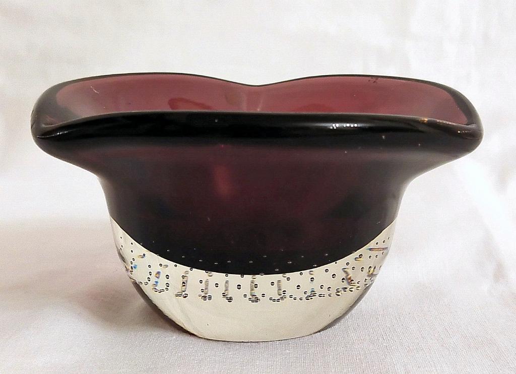 ПЕПЕЛЬНИЦА  Марганцевое стекло   СССР    ВИНТАЖ    (К6/13)