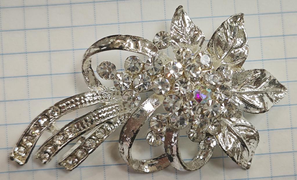 БРОШЬ  винтаж  ФИАНИТЫ серебрение СССР золочение