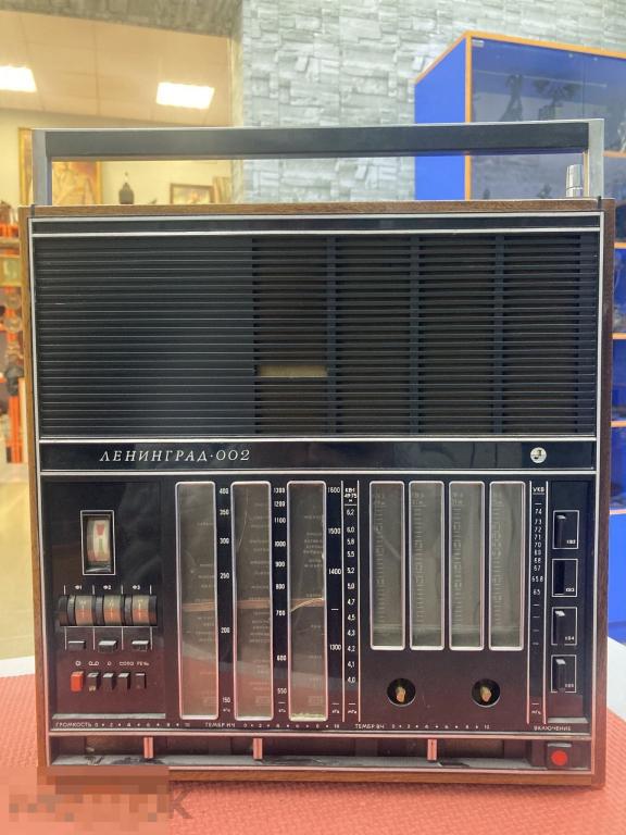 Радиоприемник ЛЕНИНГРАД 002 Стерео СССР