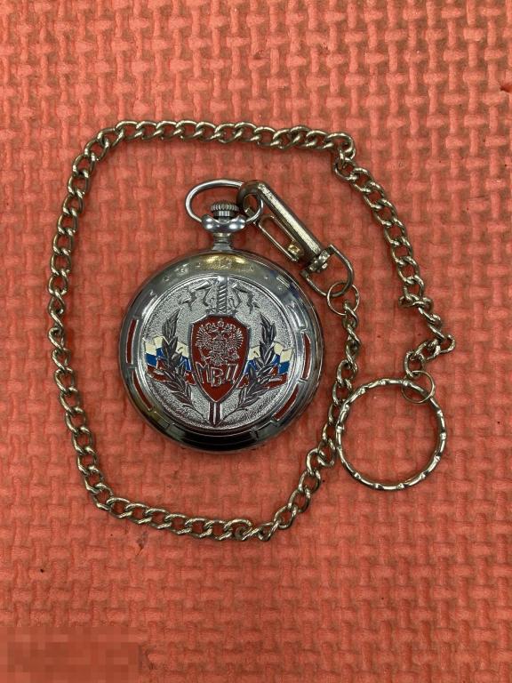 Часы карманные Молния Уголовный розыск МВД щит и меч ветеран на ходу