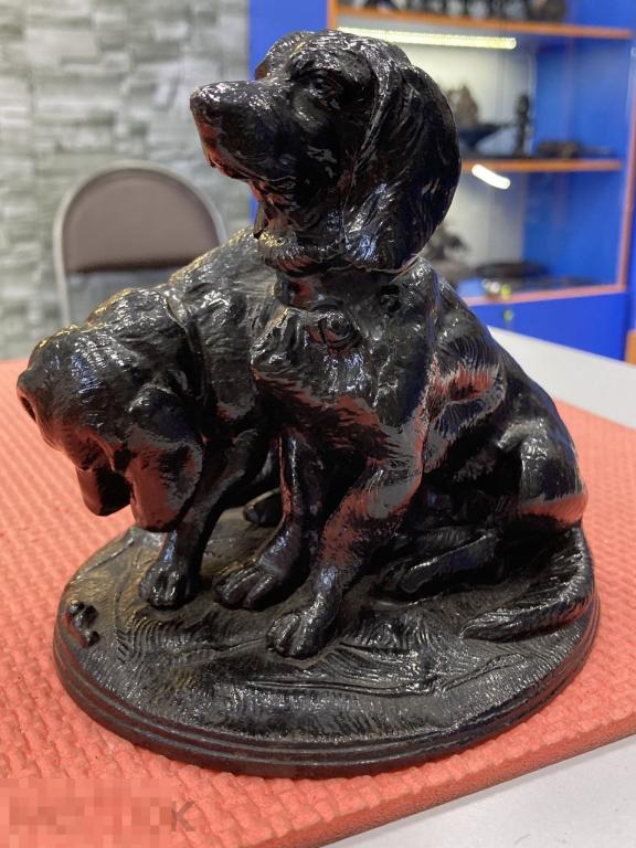 Две таксы с улиткой чугун Куса высота 14 см 1964