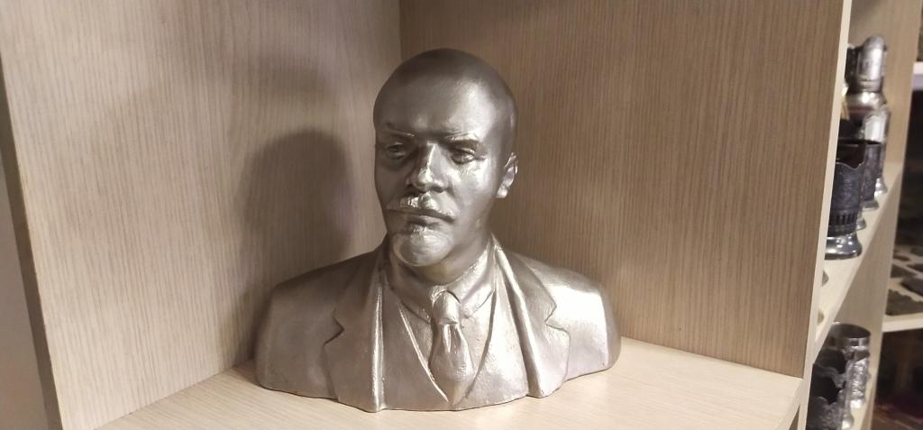Бюст " Ленин ". Силумин. СССР. Скульптор А.Мурзин. Большой. 1980 год.