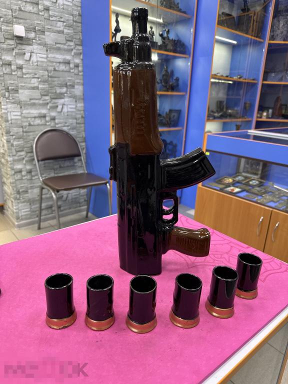 Штоф бутылка емкость для вина алкоголя автомат гильзы рюмки стаканы керамика