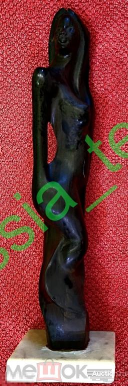 Статуэтка девушки. Эбонит на мраморной подставе. Ручная работа. Куба. 29 см