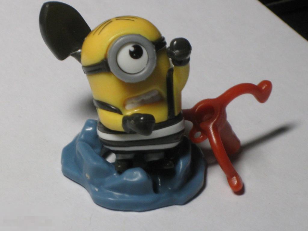 Киндер сюрприз Миньоны Гадкий Я-3 2016 SD 747 Carl