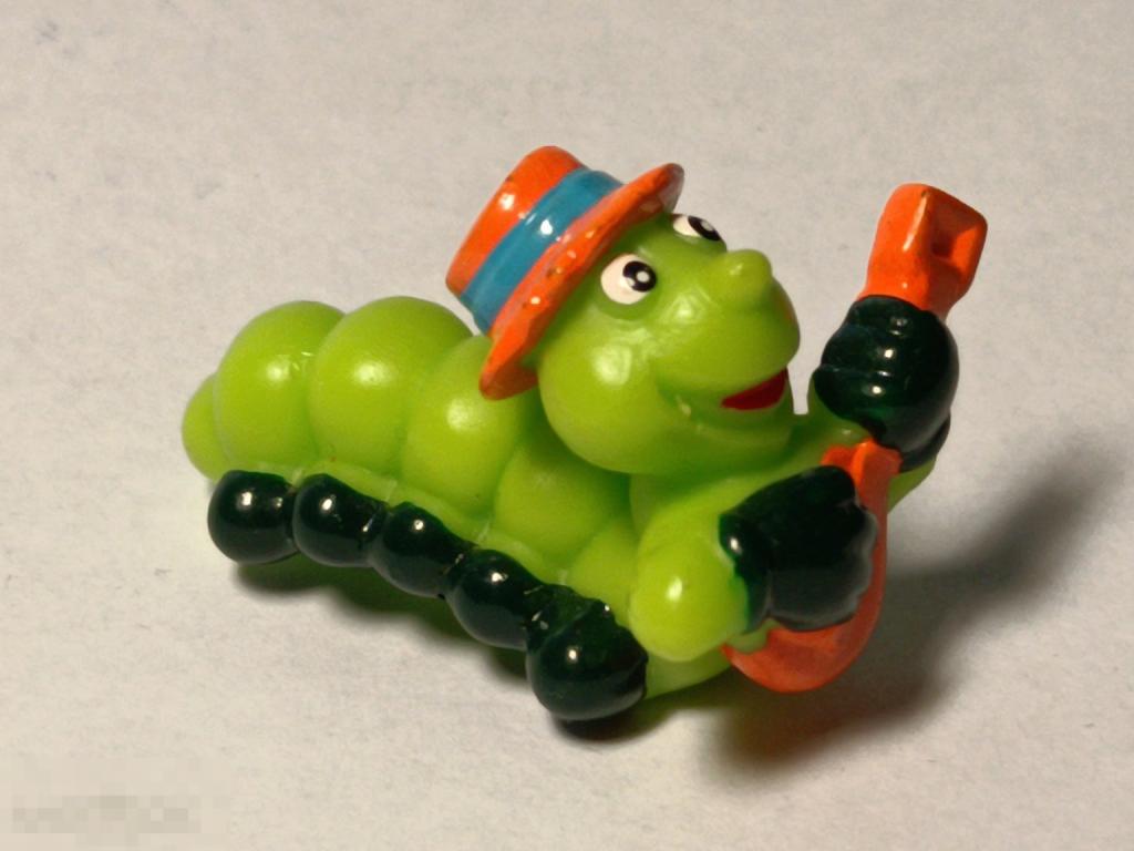 Киндер сюрприз Насекомые К 99 n.35 Гусеница без гриба