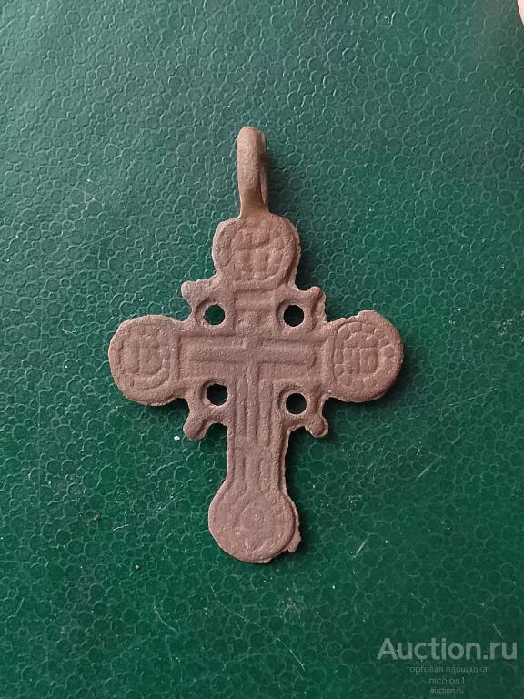 лот № А-92: нательный крестик