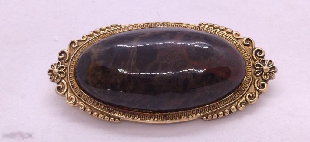 КРУПНАЯ БРОШЬ 5.5*2,5см РЕКОРД СССР КЛЕЙМО