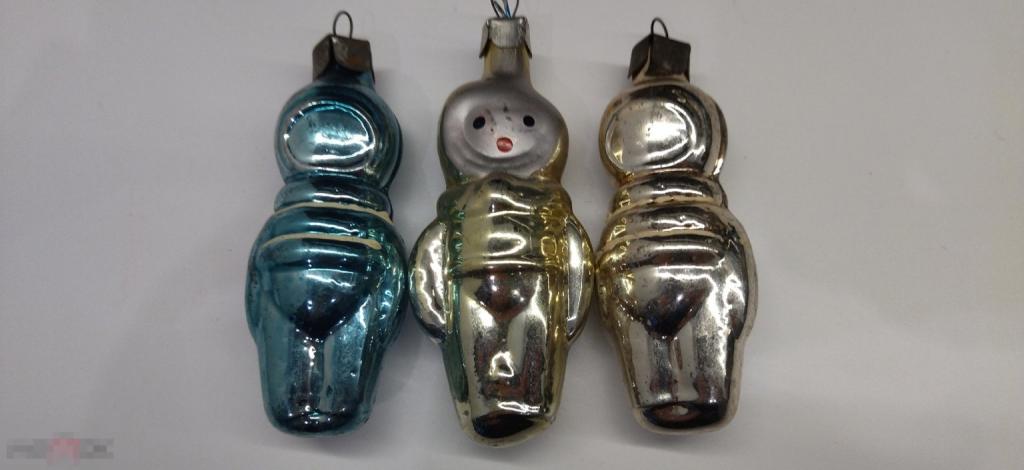 Елочная игрушка. "КОСМОНАВТЫ"  3 шт ОДНИМ ЛОТОМ СТЕКЛО. СССР.