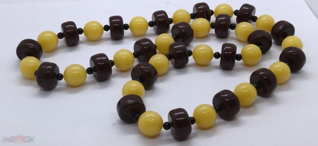 КРУПНЫЕ БУСЫ ВИНТАЖ, ЧЕХОСЛОВАКИЯ. 80см