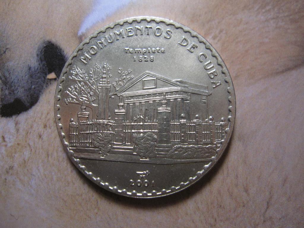 КУБА 1 песо 2001 Часовня Эль Темплете UNC! Диаметр 38 мм №3