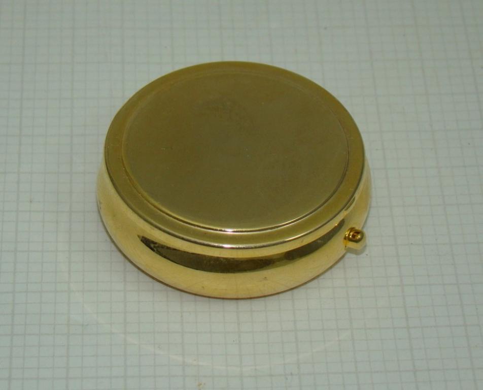 Таблетница трехсекционная с зеркальцем (M311)