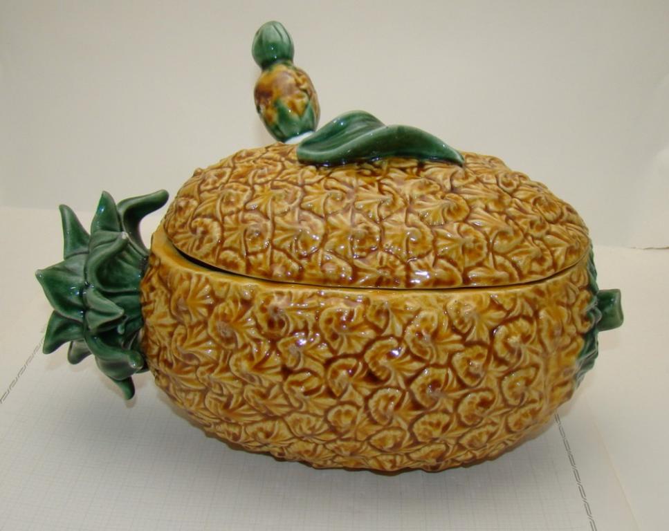 Bordallo Pinheiro супница Ананас (A079)