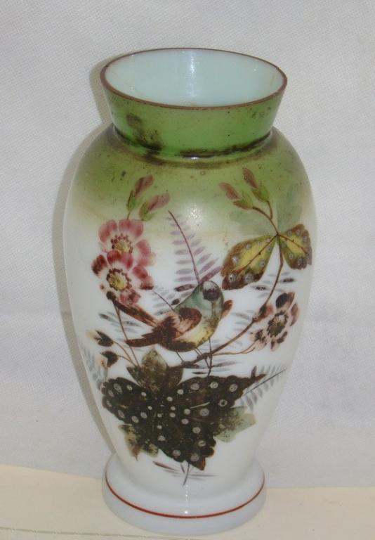 Старинная ваза ручной работы с дефектом (A562)